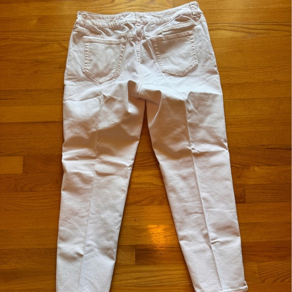 Chico's Women's Ultimate Fit Ankle platinum Denim jeans light pink - Picture 3 of 7